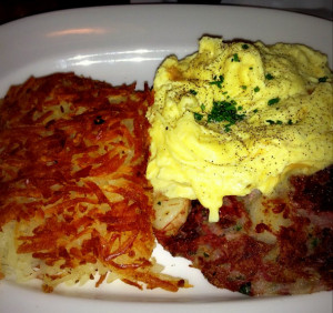 Look at those hash browns! at Blue's Egg. i8tonite: A Cheat Sheet to Eating in Milwaukee