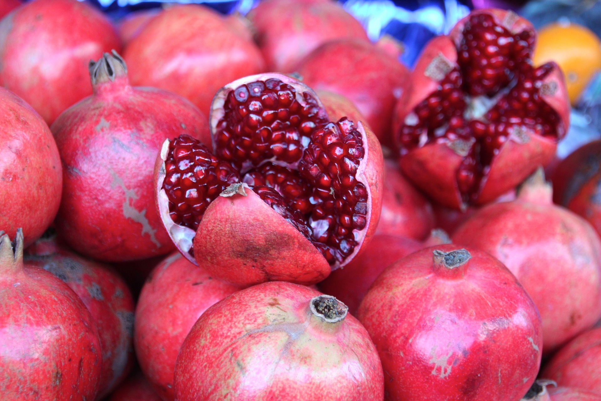 i8tonite with Azerbaijani cookbook author Feride Buyuran & Recipe for Fresh Herb Kükü